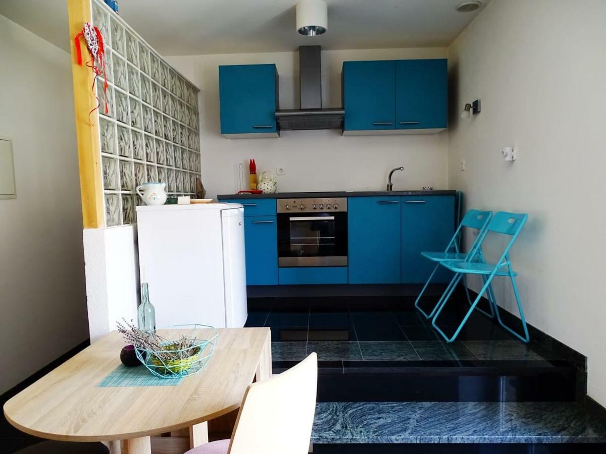Apartment Naita Sinj Εξωτερικό φωτογραφία