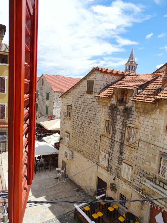 Apartment Naita Sinj Εξωτερικό φωτογραφία